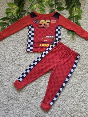 Toddler Boy Cars (Lightning McQueen) Pajamas (2T)